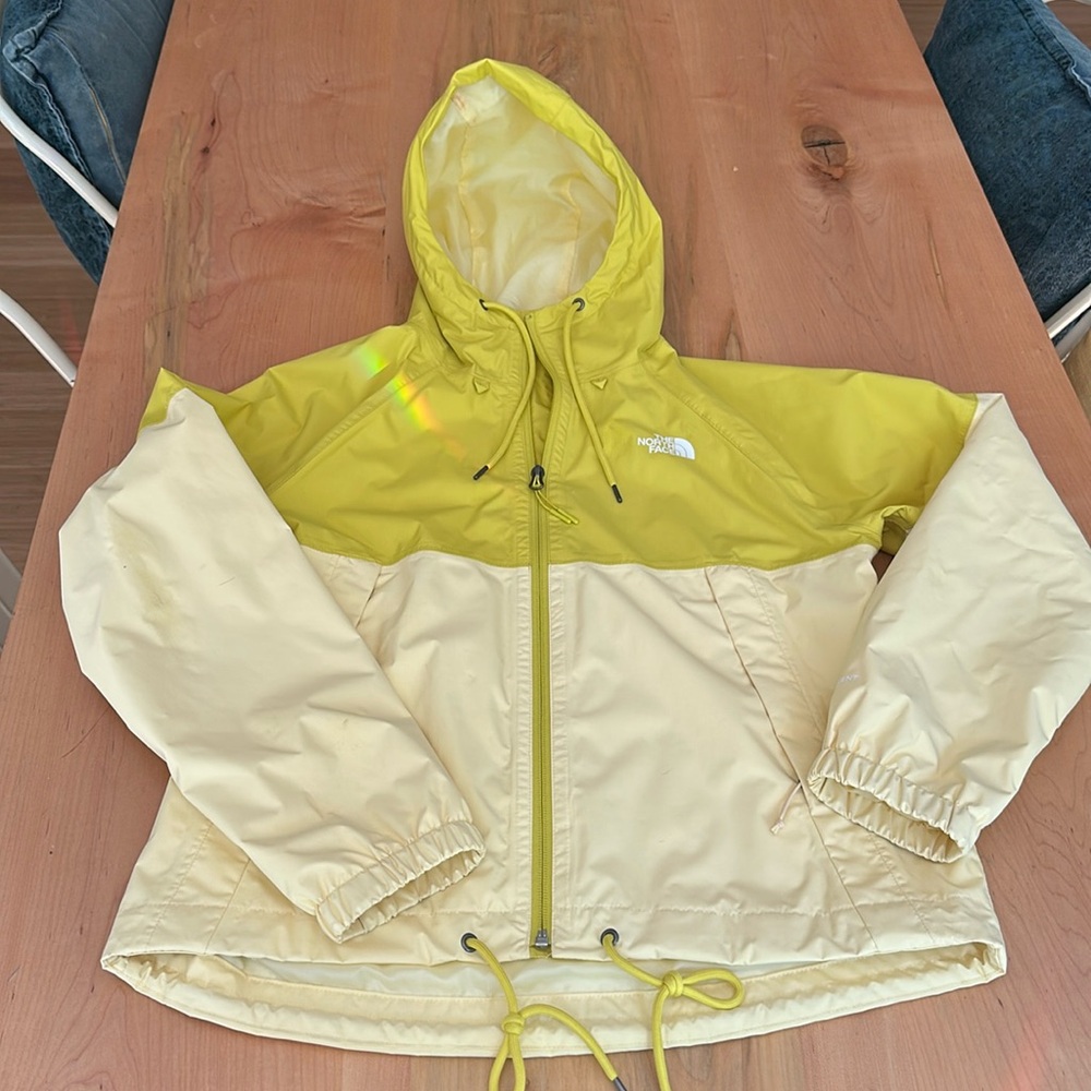Women’s North Face rain coat size small